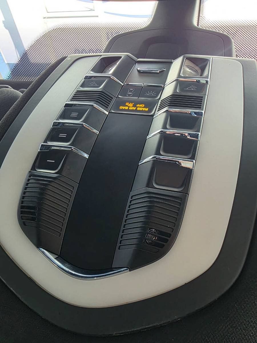 Used 2016 Porsche Cayenne AWD/4WD image 17
