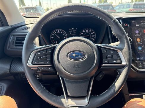 Used 2026 Subaru Ascent Premium AWD/4WD image 2