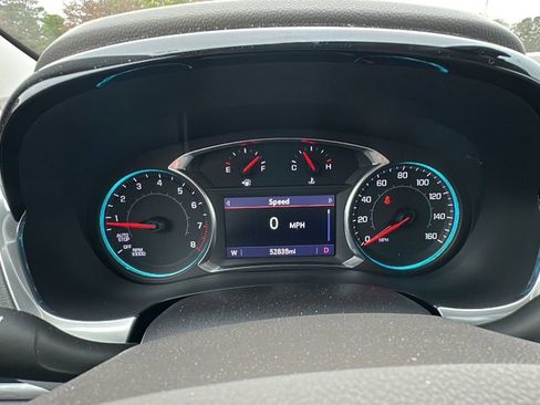 Used 2021 Chevrolet Traverse LT image 27