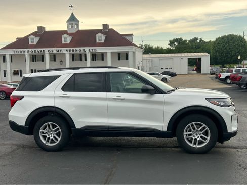 New 2026 Ford Explorer Active AWD/4WD image 2