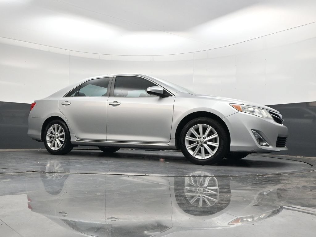 Used 2012 Toyota Camry XLE FWD image 30