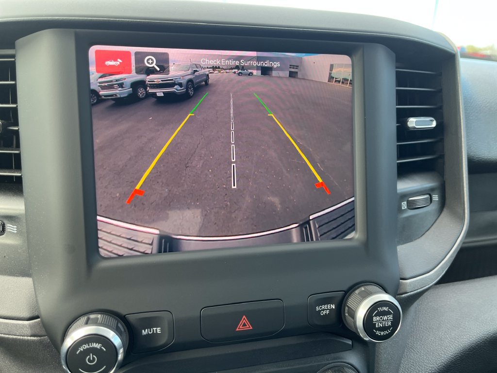 Used 2024 RAM 2500 Tradesman w/ Chrome Appearance Group AWD/4WD image 19