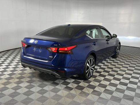 Used 2021 Nissan Altima 2.5 SR w/ SR Premium Package AWD/4WD image 30