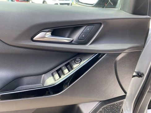 Used 2026 Chevrolet Equinox LT image 19