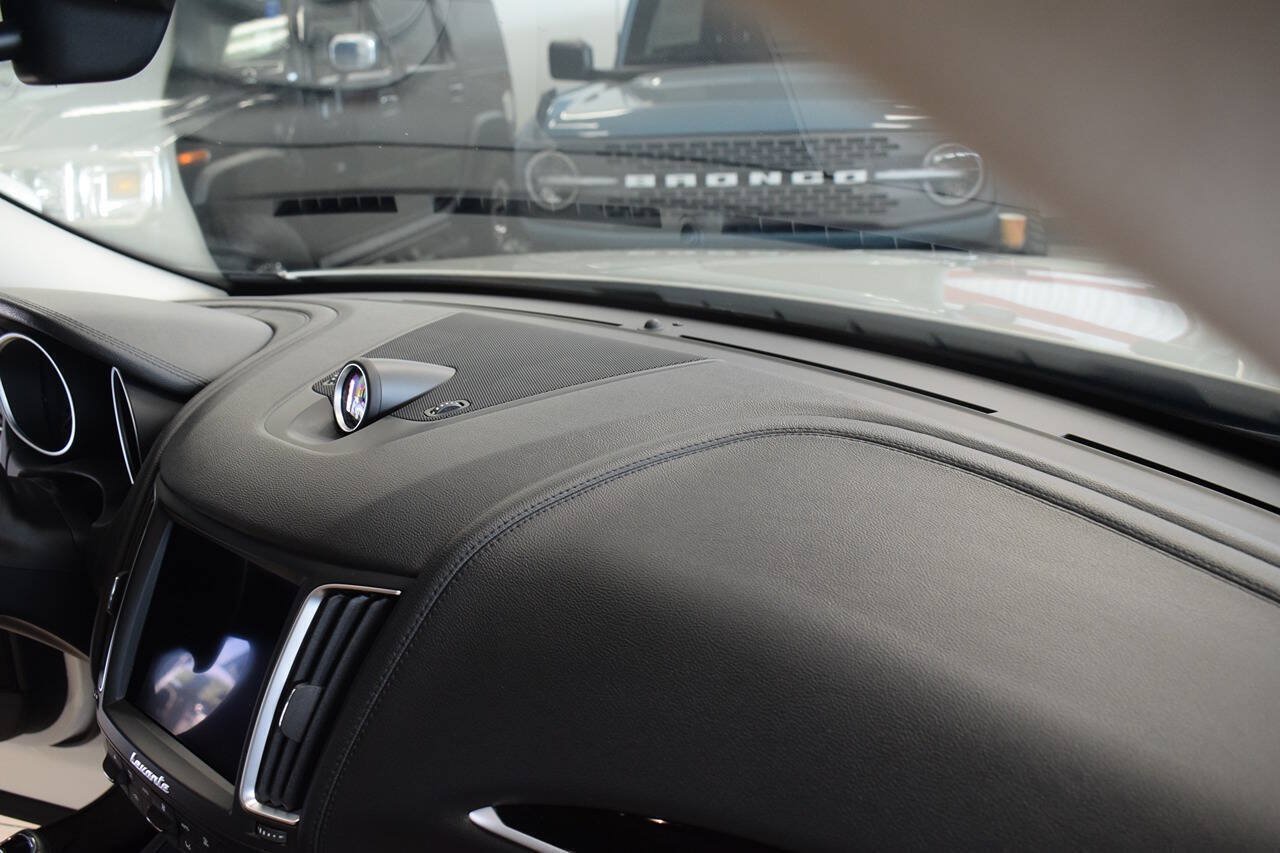 Used 2020 Maserati Levante S AWD/4WD image 18