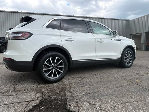 Used 2022 Lincoln Nautilus AWD image 7