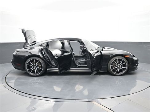 Used 2023 Porsche Taycan w/ Premium Package image 32