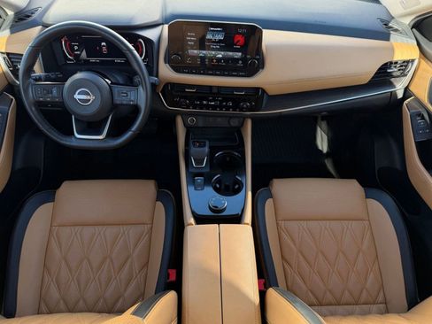 Used 2023 Nissan Rogue Platinum w/ Platinum Premium Package image 13