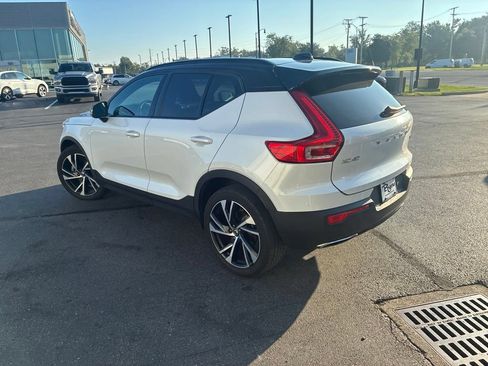 Used 2020 Volvo XC40 T5 R-Design w/ Protection Package AWD/4WD image 7