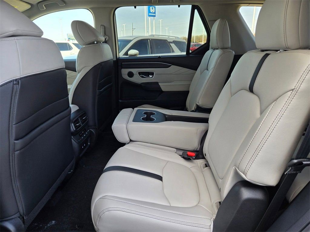 New 2026 Honda Pilot Touring image 19