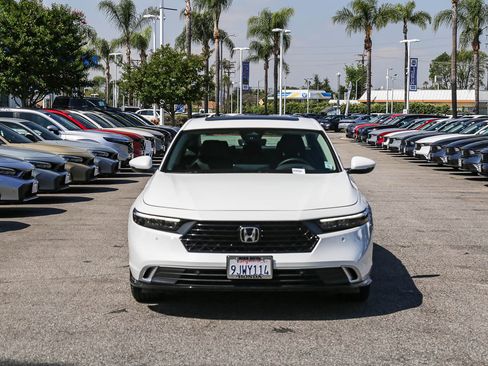Used 2024 Honda Accord Touring image 2