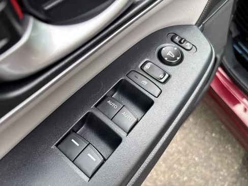 Used 2017 Honda CR-V Touring image 14