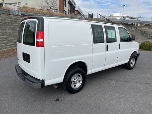 Used 2024 Chevrolet Express 2500 w/ Driver Convenience Package image 9