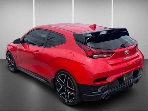 Used 2022 Hyundai Veloster N FWD image 13