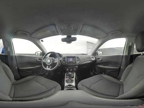 Used 2018 Jeep Compass Sport AWD/4WD image 12