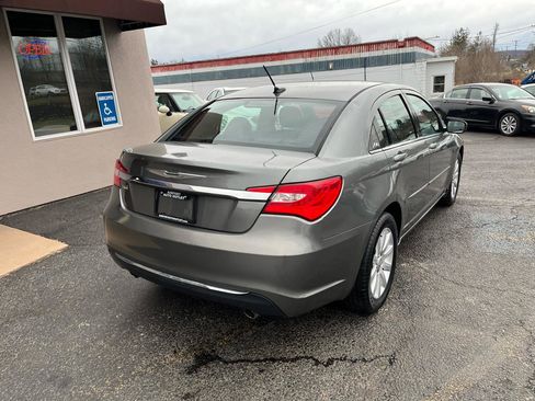 Used 2013 Chrysler 200 Touring image 6