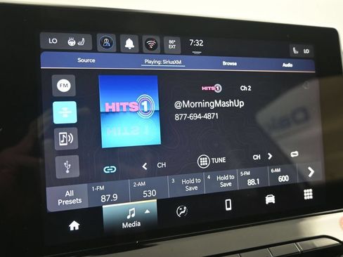 Used 2025 Jeep Compass Limited AWD/4WD image 17