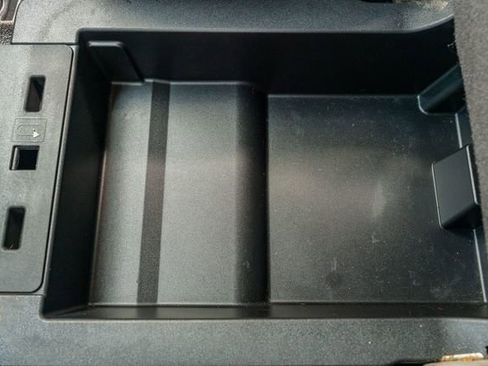 Used 2017 Ford F250 XLT w/ XLT Value Package image 32