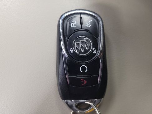 Used 2018 Buick Enclave Essence FWD image 32