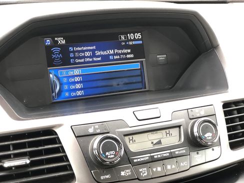 Used 2017 Honda Odyssey EX-L image 22