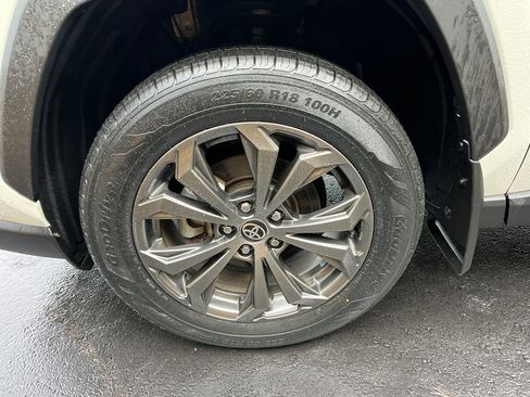 Used 2022 Toyota RAV4 Limited image 23