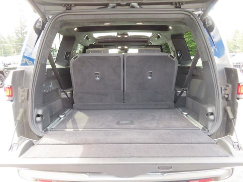 Used 2023 Rivian R1S Adventure AWD/4WD image 33