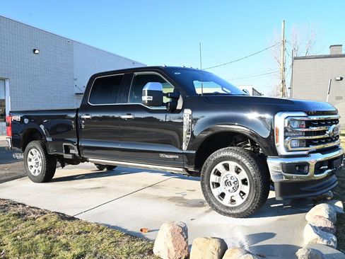 Used 2024 Ford F350 King Ranch image 3