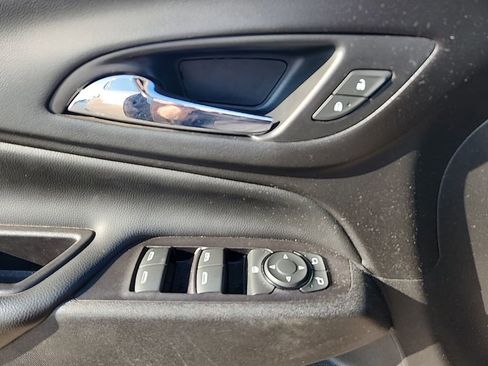 Certified 2018 Chevrolet Equinox LT AWD/4WD image 30
