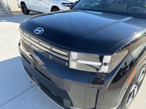 Used 2024 Hyundai Santa Fe Limited image 11