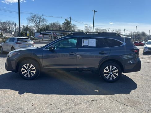 Used 2024 Subaru Outback Premium image 8