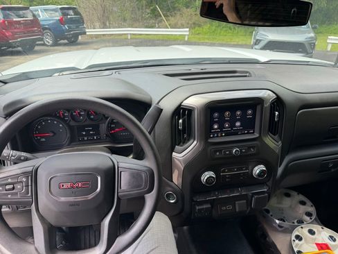 Used 2026 GMC Sierra 3500 Pro w/ Fleet Convenience Package AWD/4WD image 25