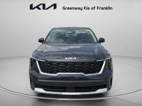 New 2025 Kia Sorento LX image 2