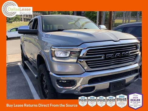 Used 2019 RAM 1500 Laramie AWD/4WD image 1
