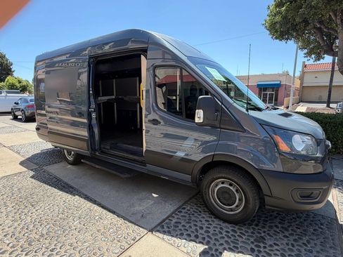 Used 2020 Ford Transit 250 148 High Roof Extended RWD image 16