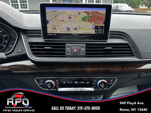 Used 2019 Audi Q5 2.0T Premium Plus w/ Premium Plus Package AWD/4WD image 18
