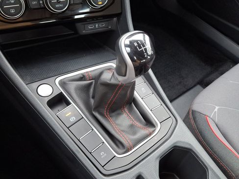 Certified 2024 Volkswagen Jetta GLI 40th Anniversary Edition image 15