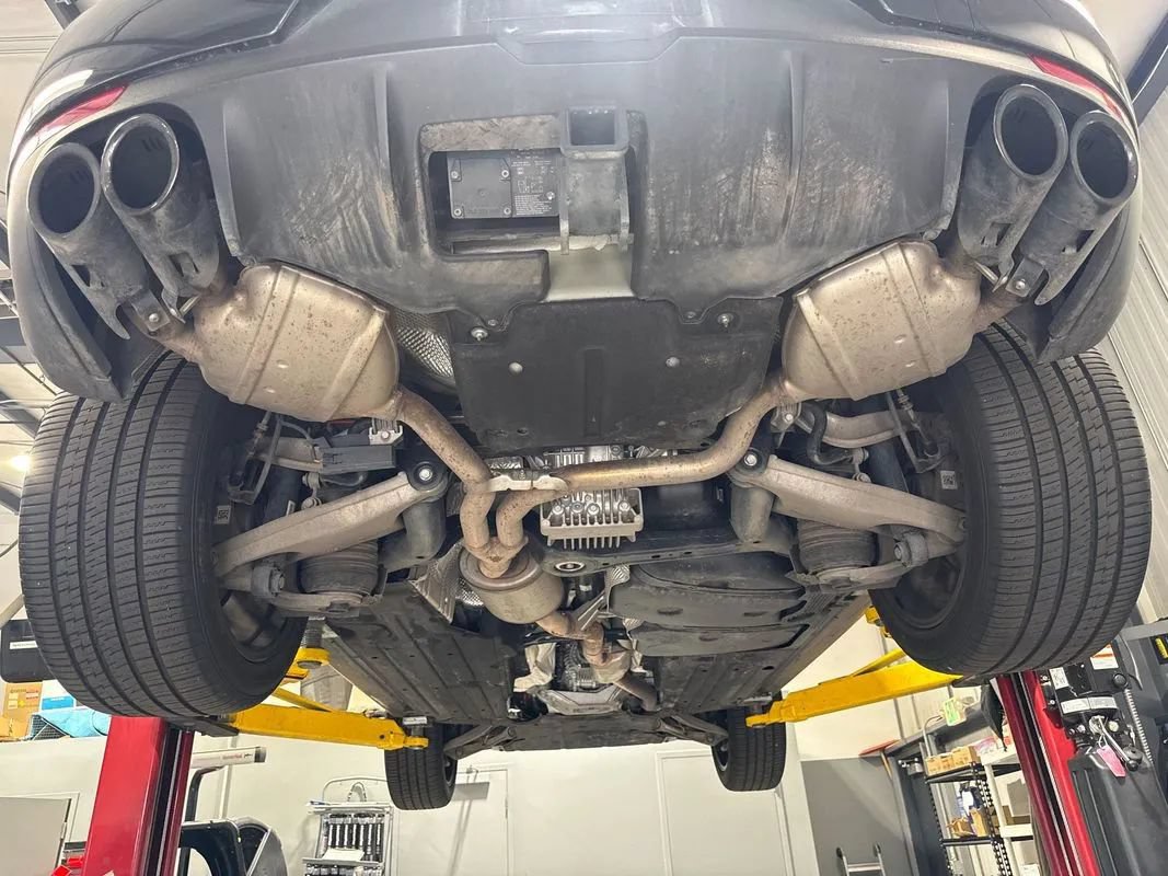 Used 2018 Porsche Macan Sport Edition AWD/4WD image 37