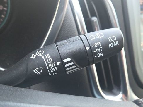 Used 2024 Chevrolet Equinox LT w/ Driver Convenience Package FWD image 41