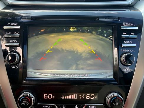 Used 2017 Nissan Murano SV FWD image 19