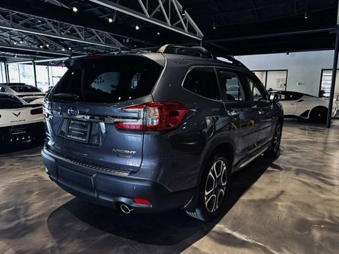Used 2025 Subaru Ascent Touring AWD/4WD image 5