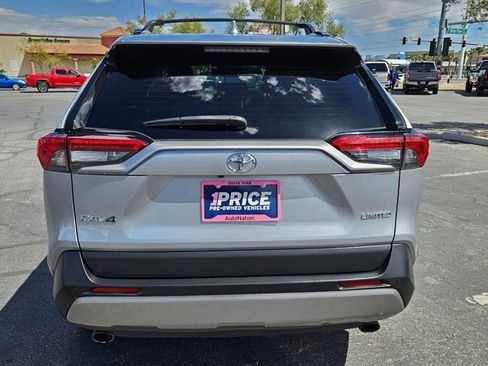 Used 2022 Toyota RAV4 Limited FWD image 7