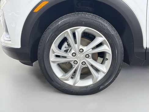 Used 2023 Buick Encore GX Preferred w/ Cold Weather Comfort Package AWD/4WD image 31