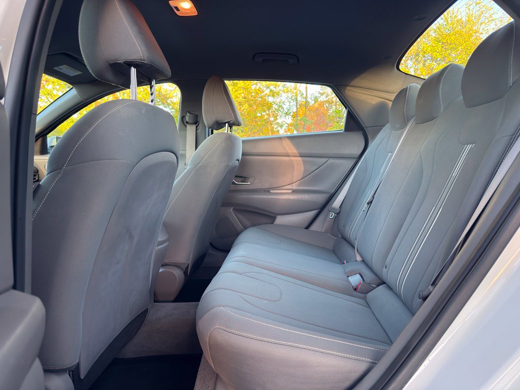 Used 2021 Hyundai Elantra SEL FWD image 21