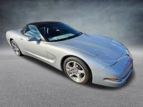 Used 1998 Chevrolet Corvette Convertible w/ Memory Pkg image 9