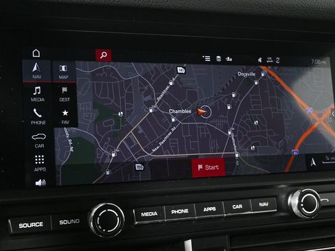 Certified 2020 Porsche Macan image 15