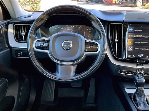Used 2020 Volvo XC60 T5 Inscription w/ Protection Package Premier image 6