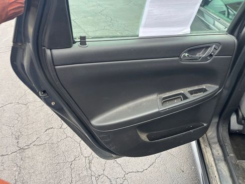 Used 2010 Chevrolet Impala LS image 17