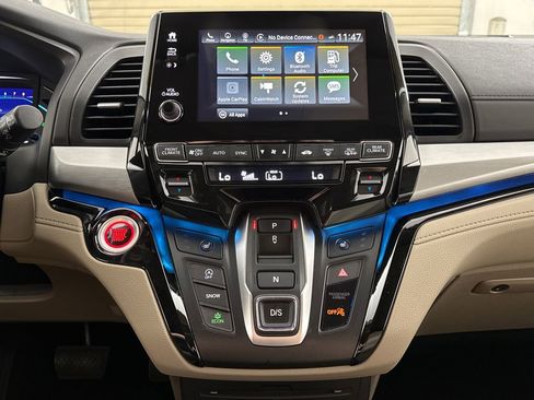 Used 2024 Honda Odyssey Touring image 16