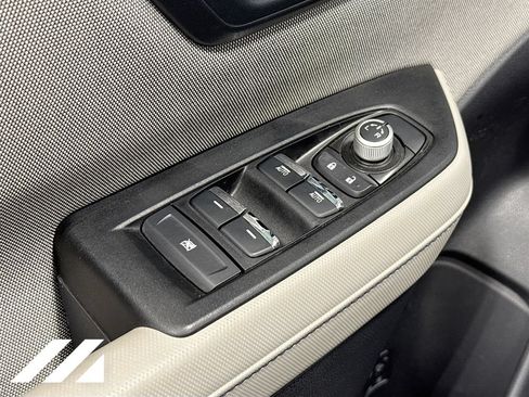 Used 2026 Subaru Forester Premium AWD/4WD image 19