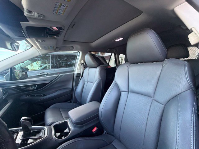 Used 2025 Subaru Outback Limited AWD/4WD image 8
